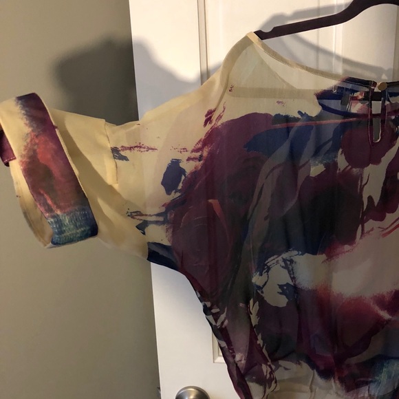 Brand New Lucy & Co sheer Top-Small - Picture 3 of 8